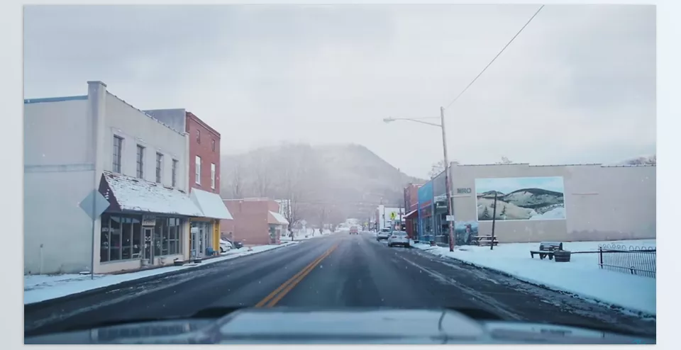ActionVFX - Falling Snow 4K - See the beauty of being in the winter with snow effects in high resolution that perfectly visualize your concept idea.